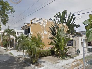 Casa en VENTA en COLONIA DEL SOL, MANZANILLO, COLIMA a 4 min de LAGUNA VALLE