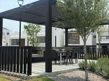 Casa en Carretera Nacional altura de Cantera