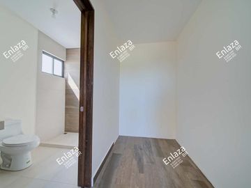 Casa de 2 plantas en venta Hacienda Santa Ana, Saltillo Coahuila