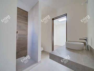 Casa de 2 plantas en venta Hacienda Santa Ana, Saltillo Coahuila