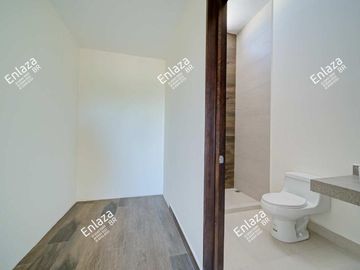 Casa de 2 plantas en venta Hacienda Santa Ana, Saltillo Coahuila