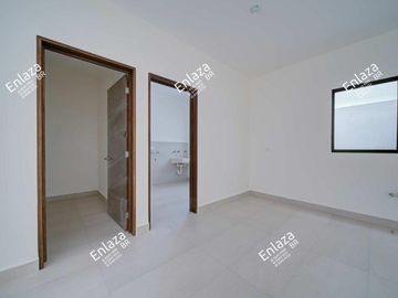 Casa de 2 plantas en venta Hacienda Santa Ana, Saltillo Coahuila