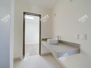 Casa de 2 plantas en venta Hacienda Santa Ana, Saltillo Coahuila