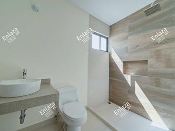 Casa de 2 plantas en venta Hacienda Santa Ana, Saltillo Coahuila