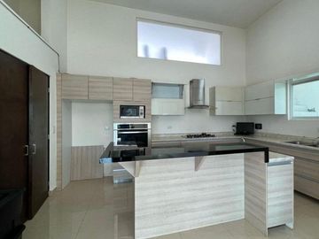CASA EN VENTA CARRETERA NACIONAL LOS OLIVOS