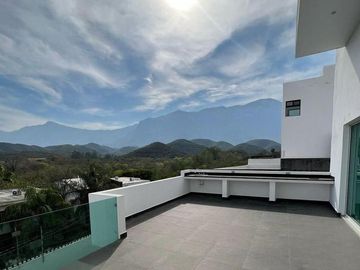 CASA EN VENTA CARRETERA NACIONAL LOS OLIVOS