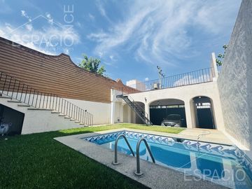Casa en Fraccionamiento La Cañada