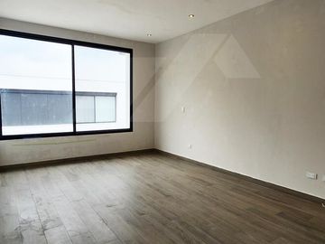 Col. Castaños del Vergel -CARRETERA NACIONAL- Casa en Venta Monterrey Zona Sur