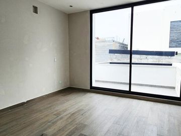 Col. Castaños del Vergel -CARRETERA NACIONAL- Casa en Venta Monterrey Zona Sur