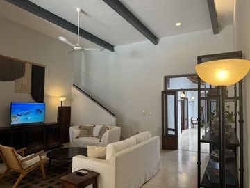 Casa en Venta a una cuadra de paseo de Montejo