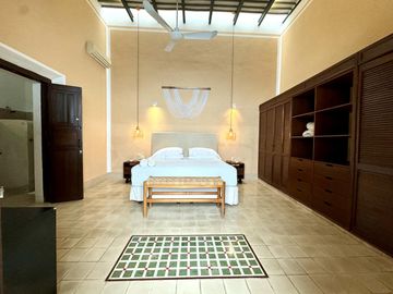 Casa en Venta a una cuadra de paseo de Montejo