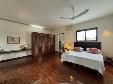 Casa en Venta a una cuadra de paseo de Montejo