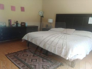 CASA EN VENTA EN SAN CARLOS, METEPEC