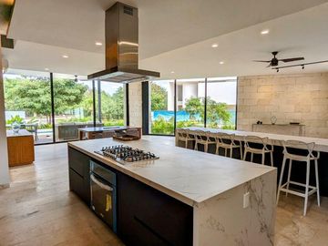 Venta Residencia en Yucatán Country Club, El Mejor Club de Golf de México