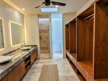 Venta Residencia en Yucatán Country Club, El Mejor Club de Golf de México