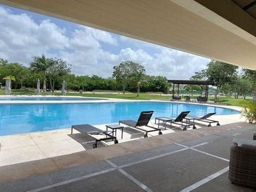 Venta Residencia en Yucatán Country Club, El Mejor Club de Golf de México
