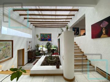 CASA EN VENTA CONGREGACIÓN HUAJUQUITO ZONA CARRETERA NACIONAL SANTIAGO