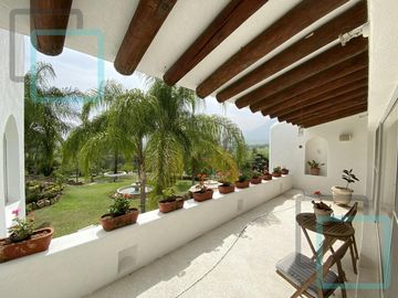 CASA EN VENTA CONGREGACIÓN HUAJUQUITO ZONA CARRETERA NACIONAL SANTIAGO