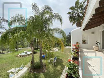 CASA EN VENTA CONGREGACIÓN HUAJUQUITO ZONA CARRETERA NACIONAL SANTIAGO