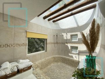 CASA EN VENTA CONGREGACIÓN HUAJUQUITO ZONA CARRETERA NACIONAL SANTIAGO