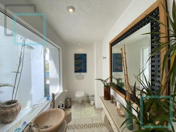CASA EN VENTA CONGREGACIÓN HUAJUQUITO ZONA CARRETERA NACIONAL SANTIAGO