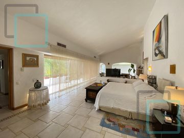 CASA EN VENTA CONGREGACIÓN HUAJUQUITO ZONA CARRETERA NACIONAL SANTIAGO