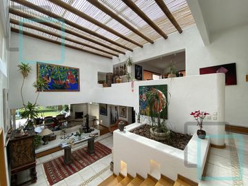 CASA EN VENTA CONGREGACIÓN HUAJUQUITO ZONA CARRETERA NACIONAL SANTIAGO