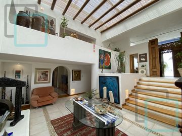 CASA EN VENTA CONGREGACIÓN HUAJUQUITO ZONA CARRETERA NACIONAL SANTIAGO