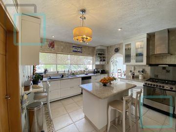 CASA EN VENTA CONGREGACIÓN HUAJUQUITO ZONA CARRETERA NACIONAL SANTIAGO