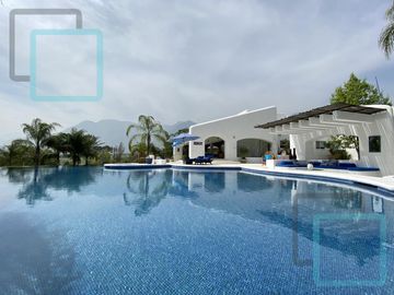 CASA EN VENTA CONGREGACIÓN HUAJUQUITO ZONA CARRETERA NACIONAL SANTIAGO