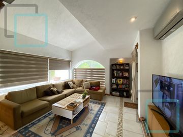 CASA EN VENTA CONGREGACIÓN HUAJUQUITO ZONA CARRETERA NACIONAL SANTIAGO