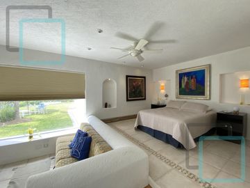 CASA EN VENTA CONGREGACIÓN HUAJUQUITO ZONA CARRETERA NACIONAL SANTIAGO