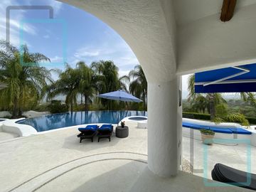 CASA EN VENTA CONGREGACIÓN HUAJUQUITO ZONA CARRETERA NACIONAL SANTIAGO