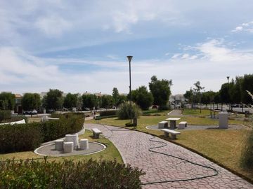 VENTA DE CASA MODELO ROBLE EN VALLE DE LAS FUENTES CALIMAYA