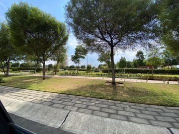 VENTA DE CASA MODELO ROBLE EN VALLE DE LAS FUENTES CALIMAYA