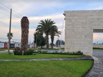 VENTA DE CASA MODELO ROBLE EN VALLE DE LAS FUENTES CALIMAYA