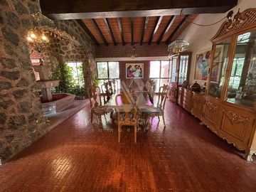 Venta de Casa en Fracc. Las Quintas Cuernavaca Morelos