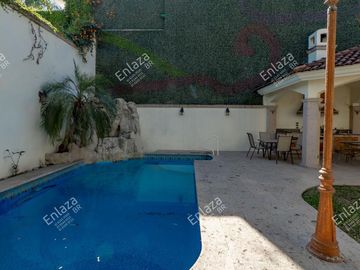 Casa en Venta Lomas del Valle con 4 recámaras