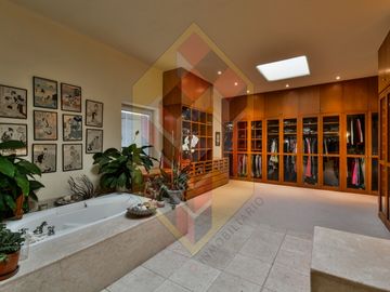 Casa en Venta o Renta en Lomas Altas