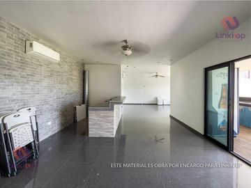 Quinta - Casa con Alberca y papala en Venta Portal de Zuazua en  Zona portal del Norte