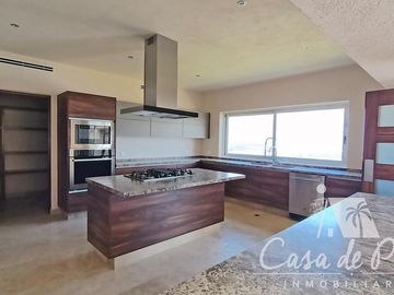 VILLA DE LUJO EN VENTA CIMA REAL ACAPULCO