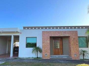 CASA EN VENTA EN FRAC, REAL MANDINGA, RIVIERA VERACRUZANA . ALVARADO VER,