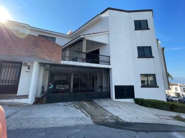 CASA EN VENTA BOSQUES DE LAS CUMBRES MONTERREY