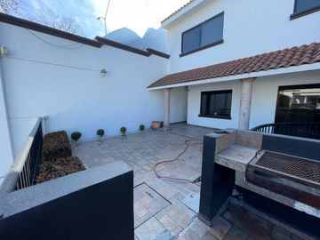 CASA EN VENTA BOSQUES DE LAS CUMBRES MONTERREY