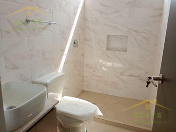 CASA EN RENTA COL. VILLA HERMOSA TAMPICO