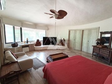 Venta Casa  con seguridad en Vista Hermosa, Cuernavaca Mor