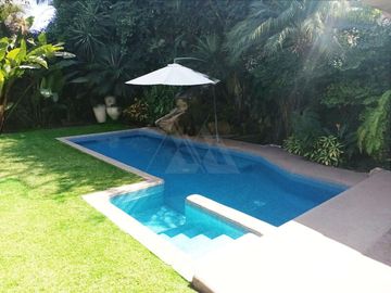 Venta Casa  con seguridad en Vista Hermosa, Cuernavaca Mor