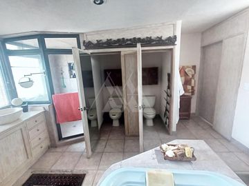 Venta Casa  con seguridad en Vista Hermosa, Cuernavaca Mor
