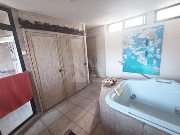 Venta Casa  con seguridad en Vista Hermosa, Cuernavaca Mor