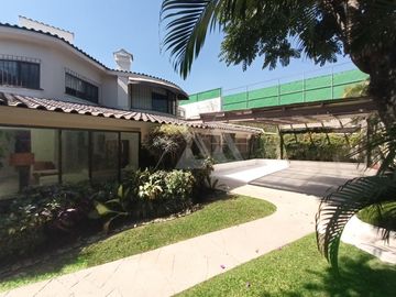 Venta Casa  con seguridad en Vista Hermosa, Cuernavaca Mor